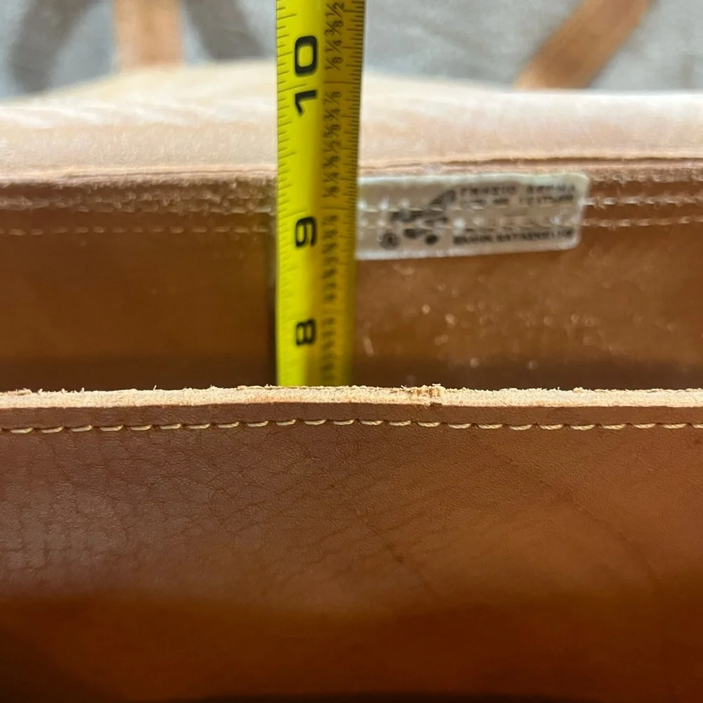 Classic Tan Leather Men's Bag